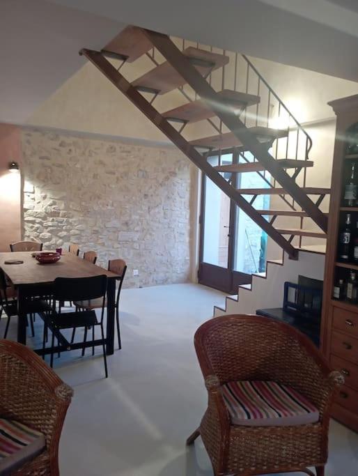אפט Maison De Campagne La Teranga Au Coeur Du Luberon מראה חיצוני תמונה