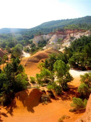 אפט Maison De Campagne La Teranga Au Coeur Du Luberon מראה חיצוני תמונה